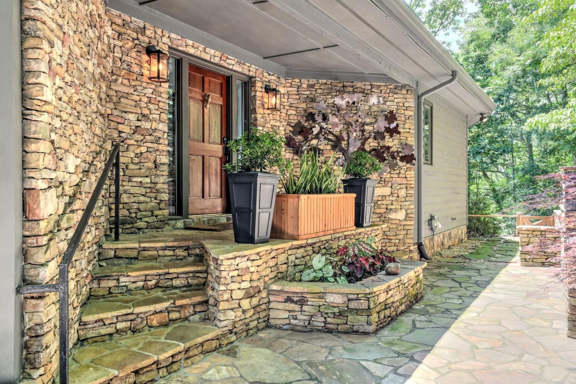 Falken Haus - Relax In Seclusion With Panoramic Lake Views ジャスパー エクステリア 写真