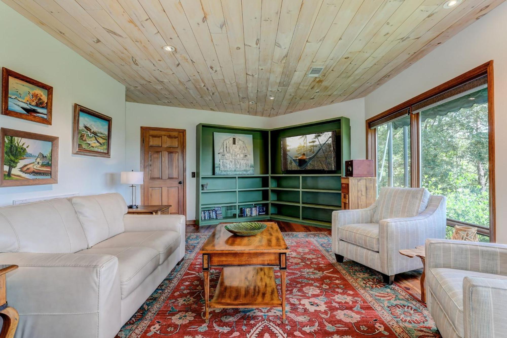 Falken Haus - Relax In Seclusion With Panoramic Lake Views ジャスパー エクステリア 写真