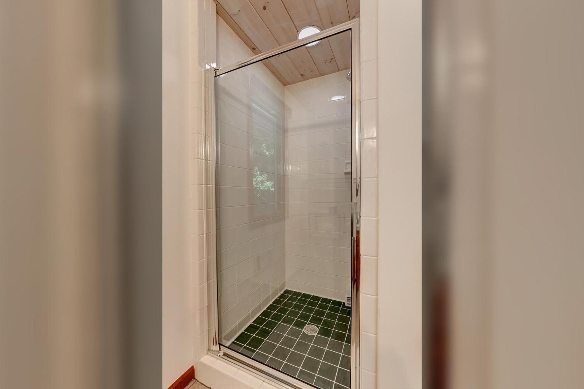 Falken Haus - Relax In Seclusion With Panoramic Lake Views ジャスパー エクステリア 写真