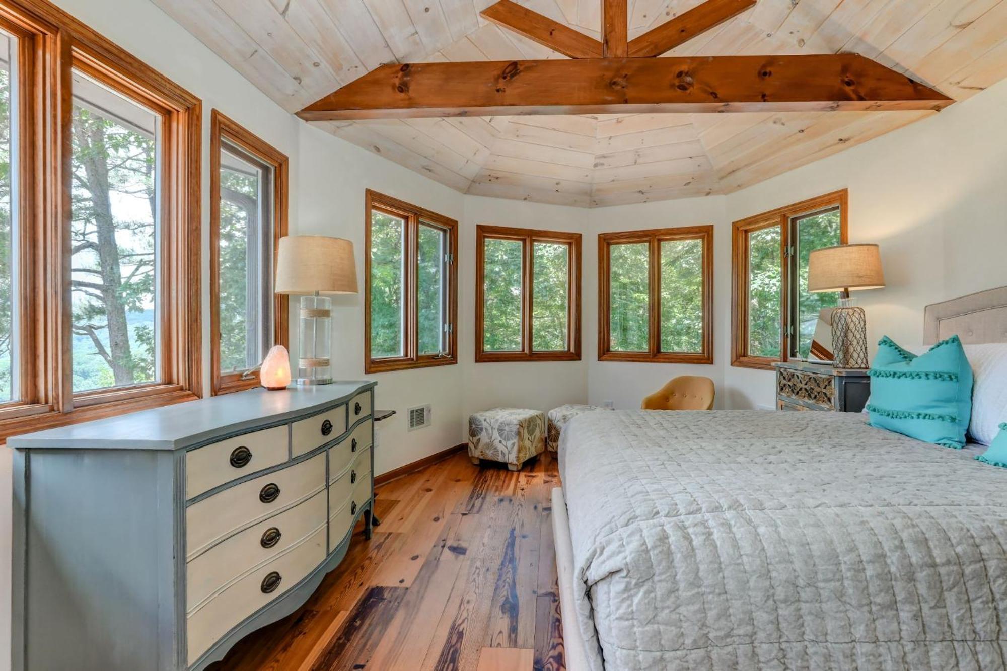 Falken Haus - Relax In Seclusion With Panoramic Lake Views ジャスパー エクステリア 写真